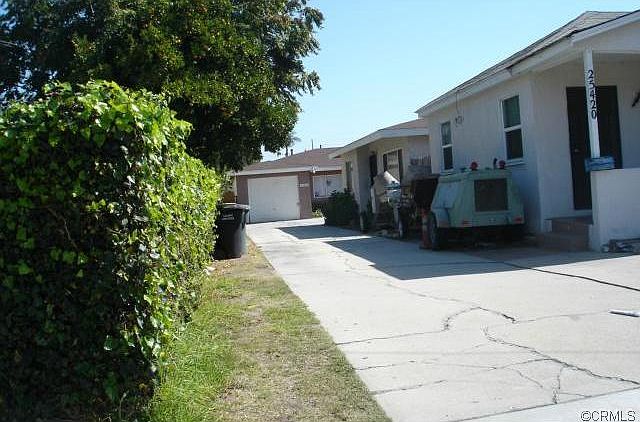 2nd image of 25418 Cypress St