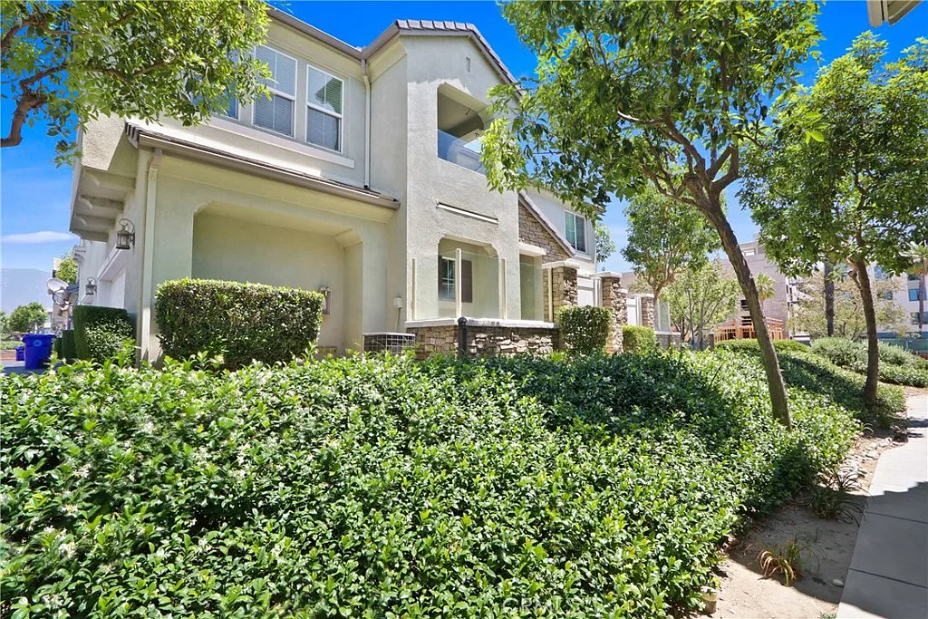 7729 Hess Pl — Photo 1