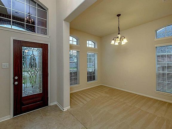 3rd image of 3723 Wild Oak Dr