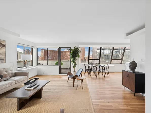 50 Henry Street image 2 of 7