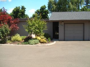 7928 SW Scholls Ferry Rd, Beaverton, OR 97008