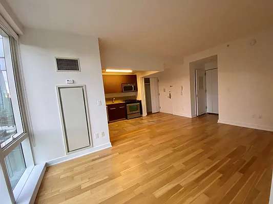 Rented by The Continental | media 10