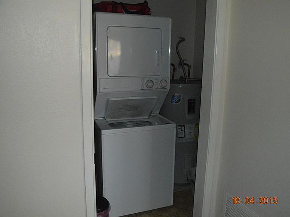 3rd image of 925 N College Ave