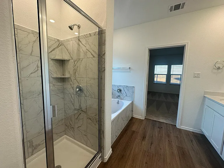 1018 Ascari Ct — Photo 16