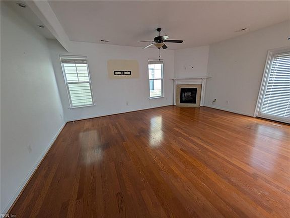 3rd image of 5308 Cottage Ct