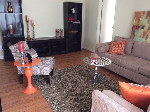 3rd image of 18347 Collins St APT 34