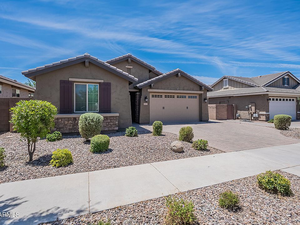 1st image of 20737 E CANARY Way