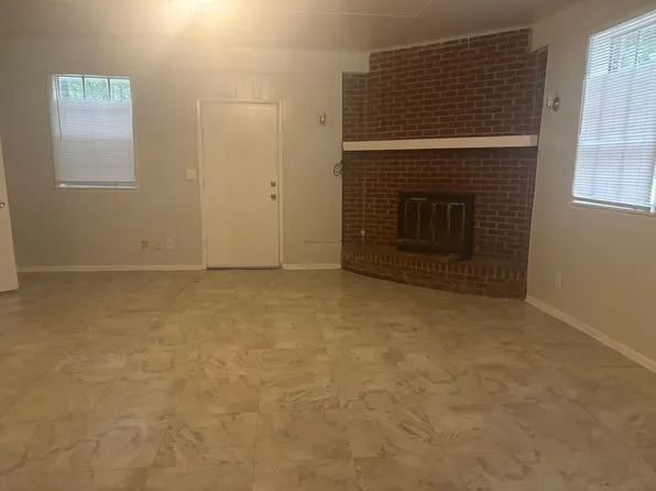 3160 Bienville Dr, Jackson, MS 39212