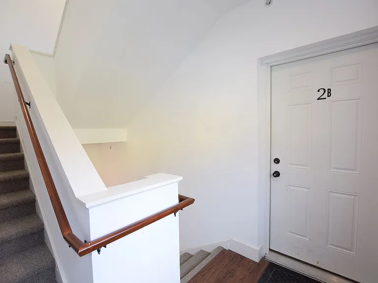 707 E Seneca St. — Photo 42