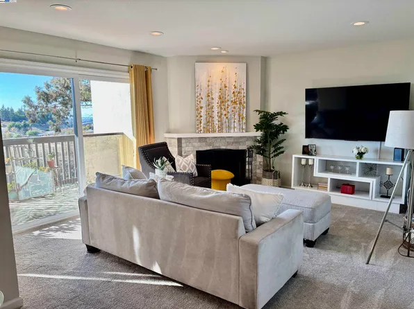 21109 Gary Dr APT 206, Hayward, CA 94546