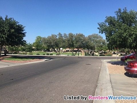 2nd image of 865 E Pollino St