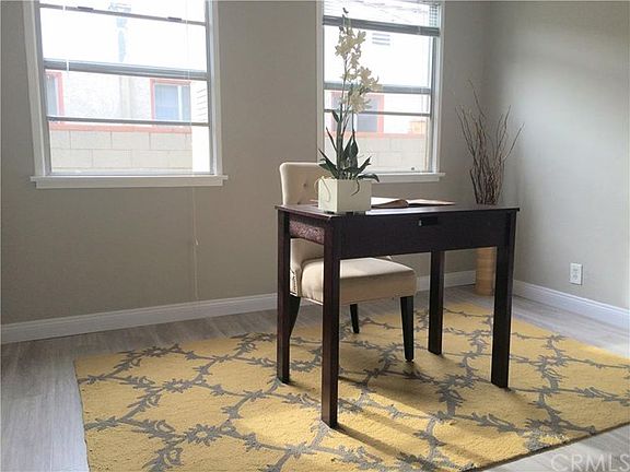 5th image of 9026 Hubbard St