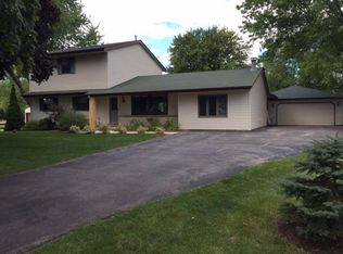 W186S9159 Racine Ave, MUSKEGO, WI 53150