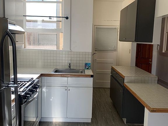 5th image of 100 20th Ave APT 6