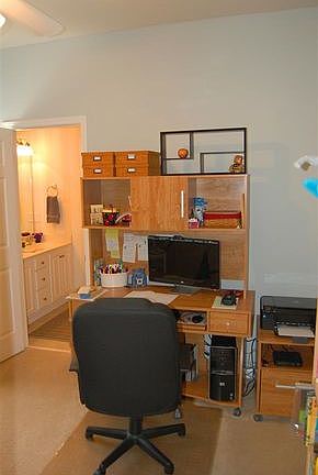 5th image of 520 Saint Marlo Dr