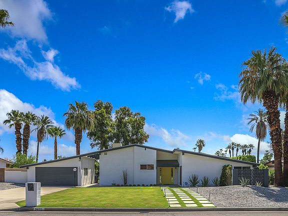 2nd image of 2022 S Broadmoor Dr