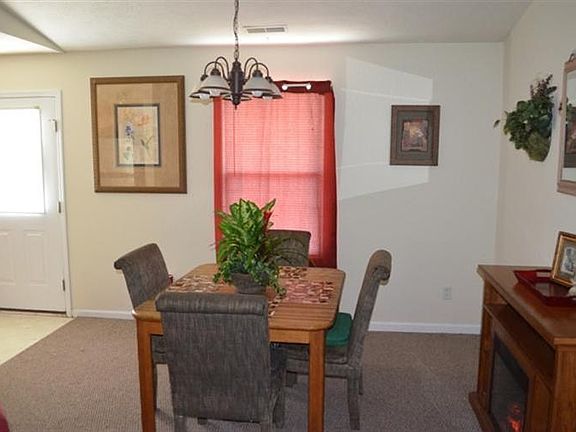 2nd image of 102 Tammera Ln