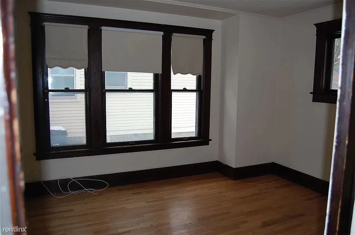 113 Adams - 1 — Photo 2