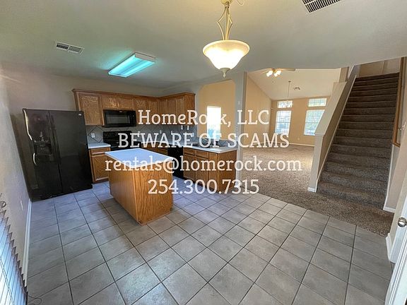 3rd image of 2406 Napier Dr