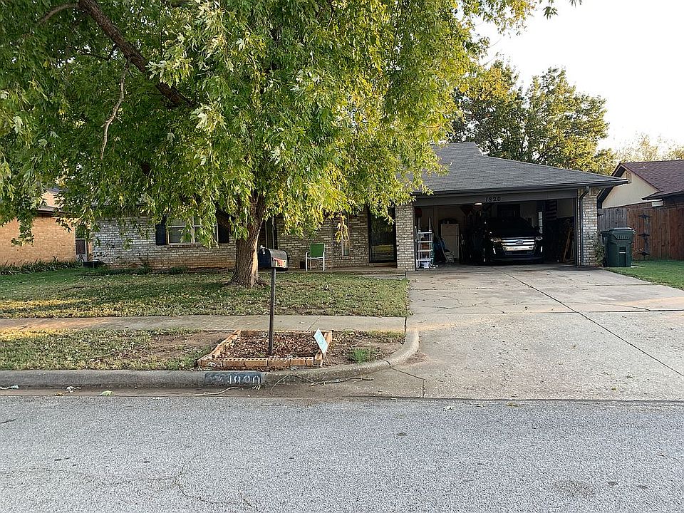 1st image of 1820 Oakhollow Dr