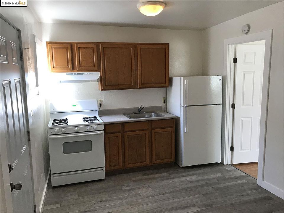 2nd image of 22 Madison Ave