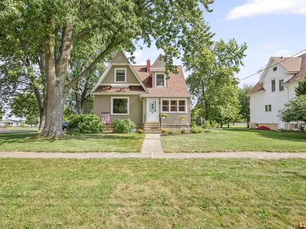 416 N Spencer St, Odell, IL 60460