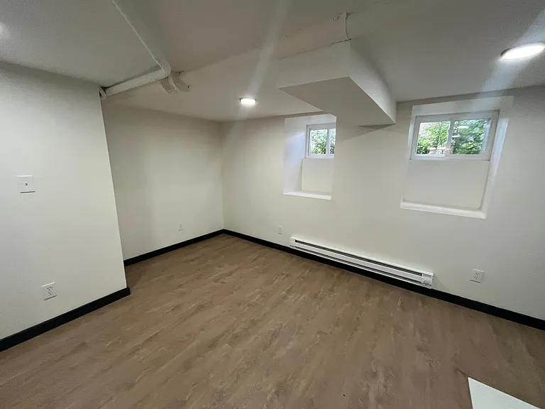 1183 Broad St #B2 — Photo 11