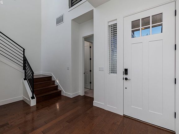 5th image of 2751 Dahlia Dr