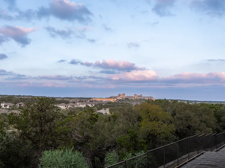 The View at TPC — Photo 27