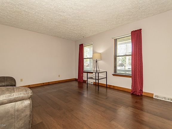 5th image of 34840 Aspenwood Ln