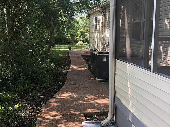 2nd image of 3705 Kearney Ave