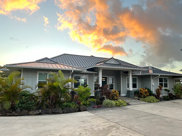 1400 W Kuiaha Rd — Photo 1