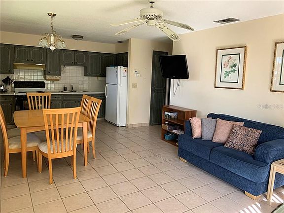 5th image of 4357 Tahitian Gardens Cir APT A