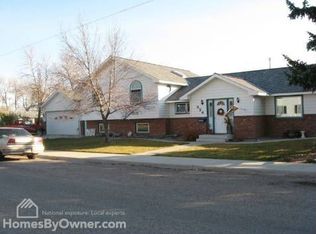 624 3rd Ave N, Fairfield, MT 59436