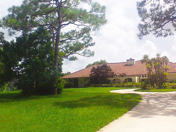 2nd image of 3832 SW Bimini Cir N