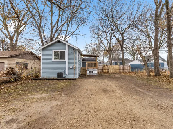 3010 10th St, Rockford, IL 61109