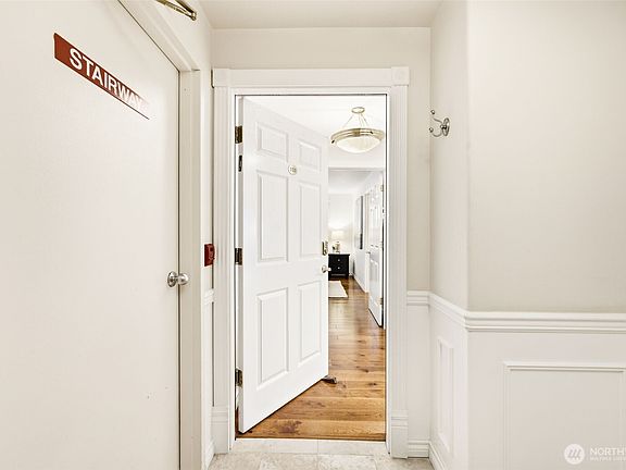 2nd image of 1600 Alki Avenue SW #202