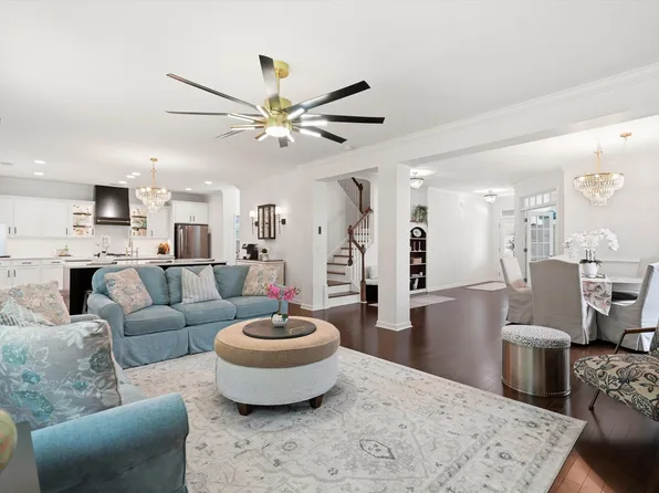 8858 Tolbert Way, North Charleston, SC 29420