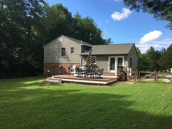 5th image of 110 Woodruff Cir