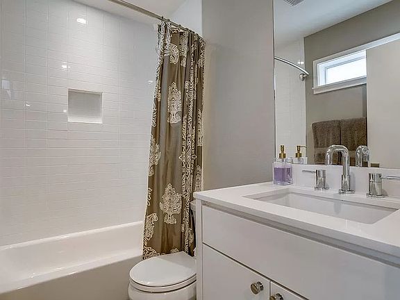 5th image of 4924 Dartford Dr