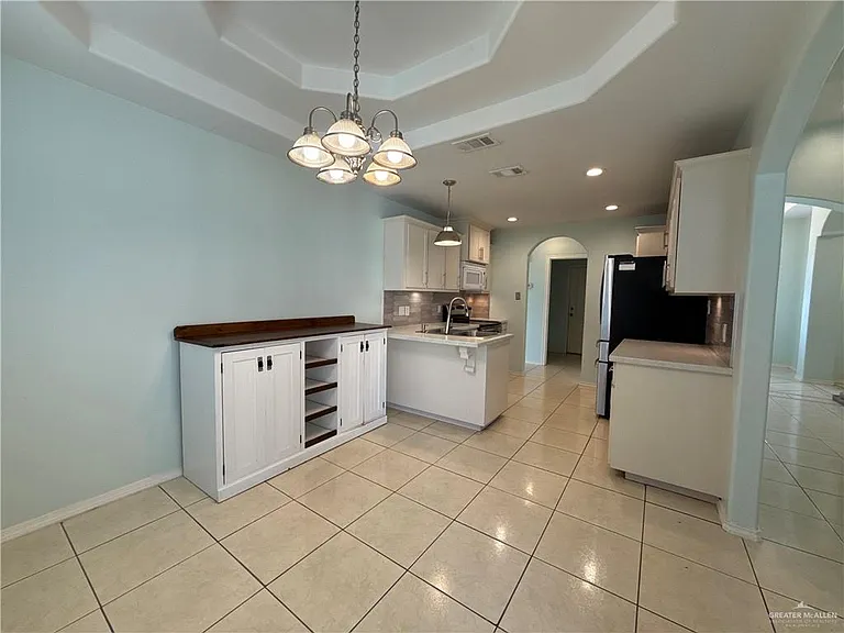 207 E Garfield St — Photo 11