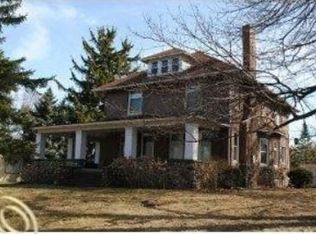 2535 W Long Lake Rd, West Bloomfield, MI 48323