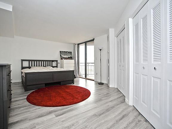 2nd image of 1203 Harmon Cove Tower #1203