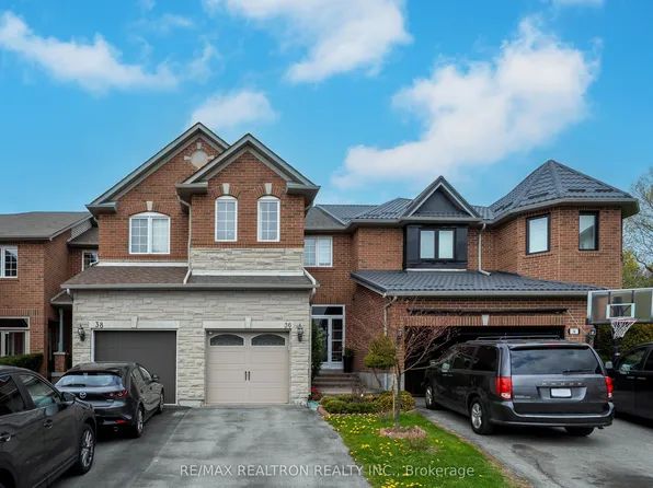 36 Edgemont Ct, Richmond Hill, ON L4S 2H8