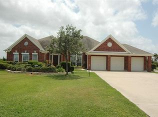 3901 Summer Manor Dr, League City, TX 77573
