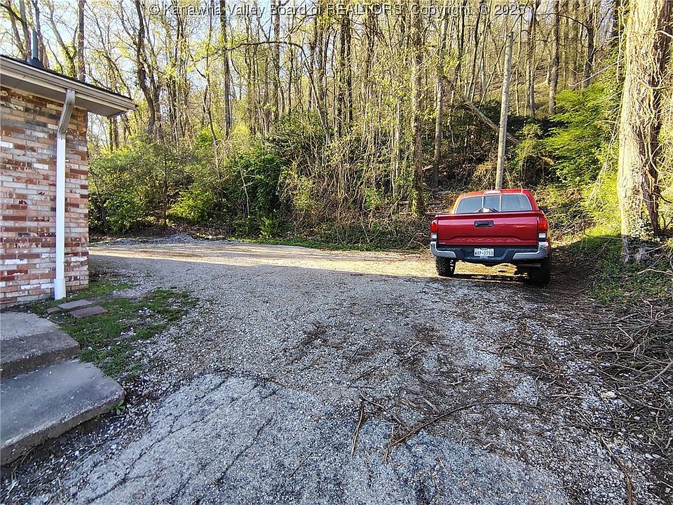 2nd image of 2707 Chesterfield Ave