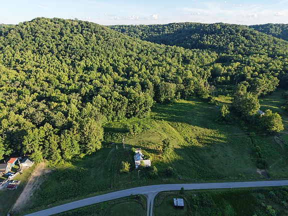 2nd image of 2319 Beechy Creek Rd
