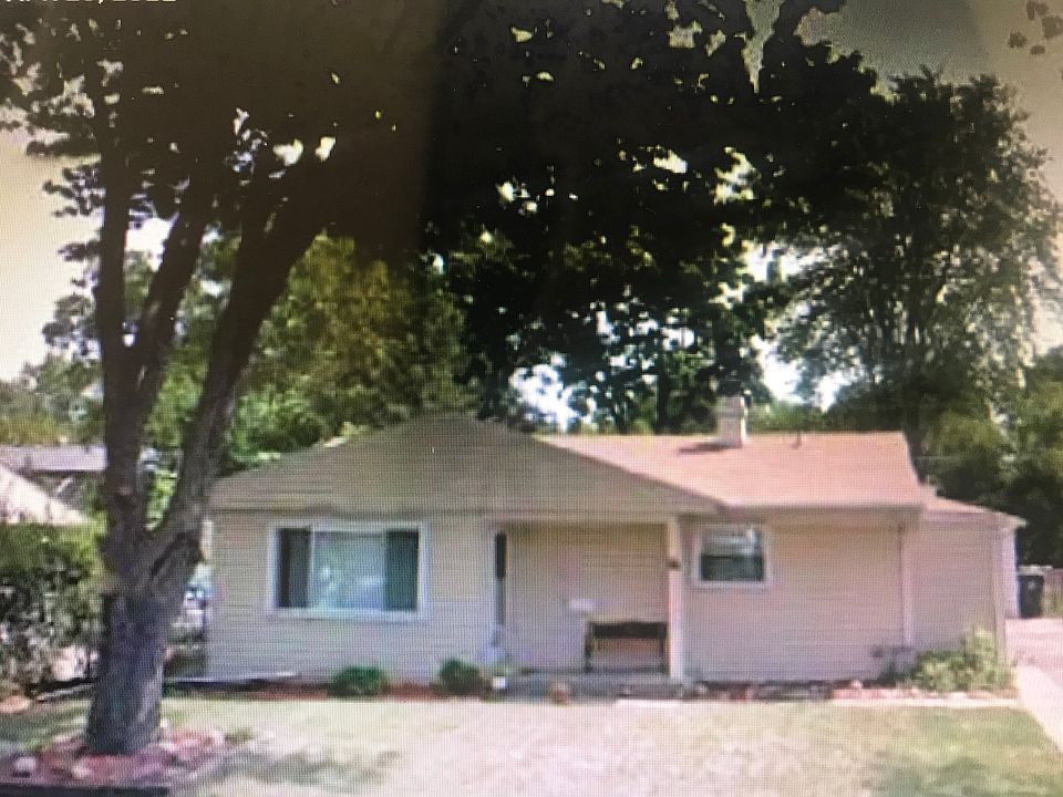 1st image of 19 Hickory Dr