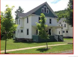 52 Martha St, Ellicottville, NY 14731