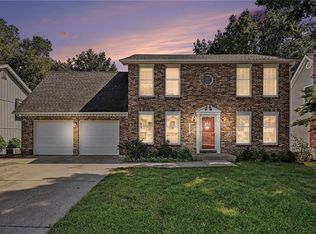 1629 Dunwich Dr, Liberty, MO 64068